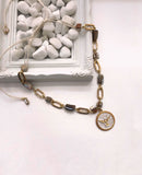Colar Dourado Abalone com Medalha Espírito Santo - Linha Fé